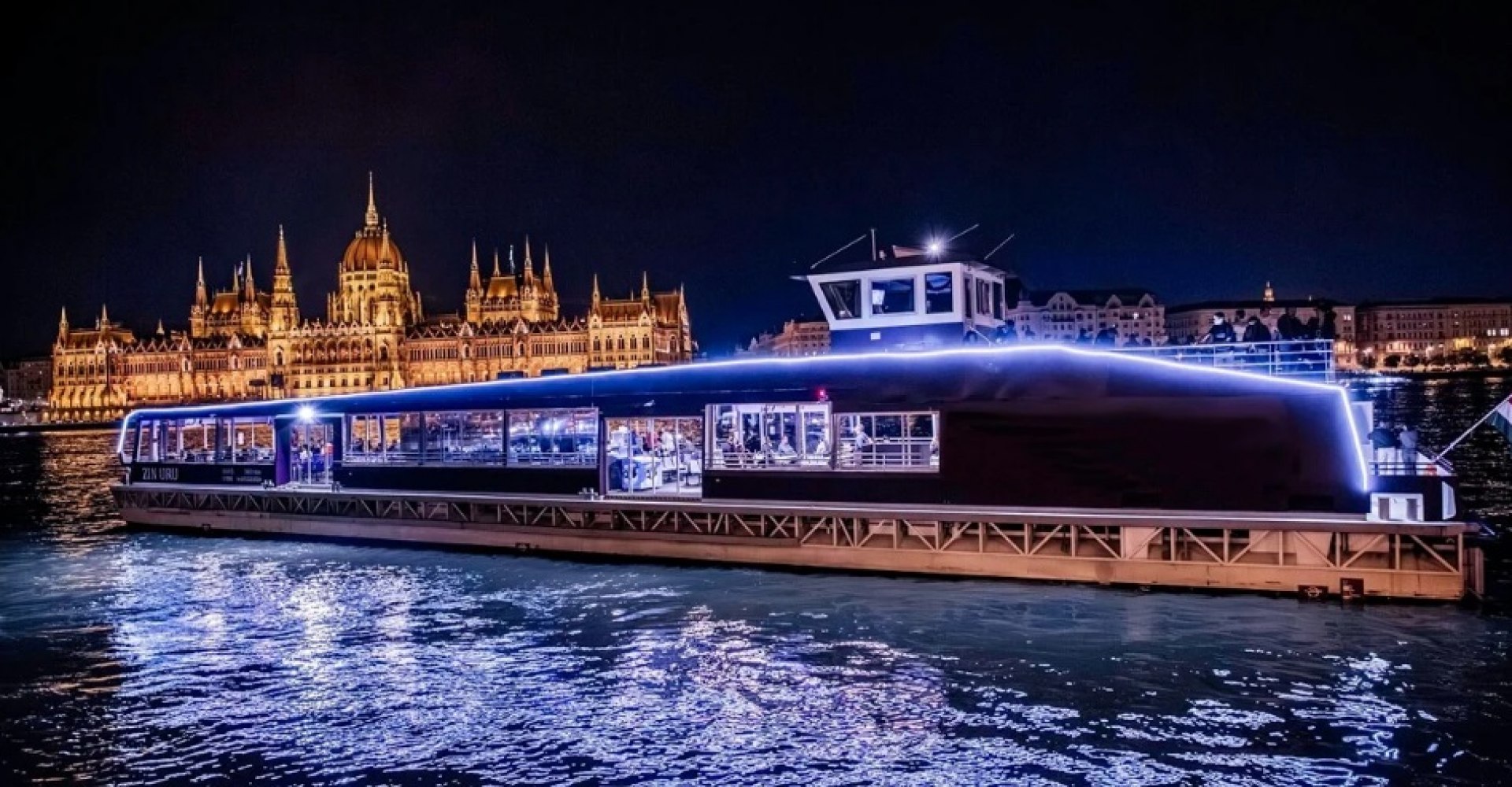 Sightseeing Cruise from Buda Side