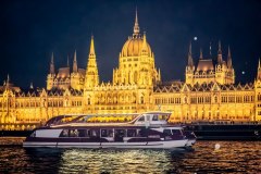 Tur Panoramic în Budapesta cu Băutură Inclusă