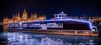 Croisière touristique côté Buda