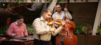 Budapest Dinner Cruise with Folklore and Operetta Show