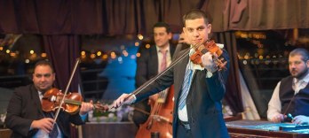 Dîner-croisière à Budapest avec spectacle de folklore et d´opérette