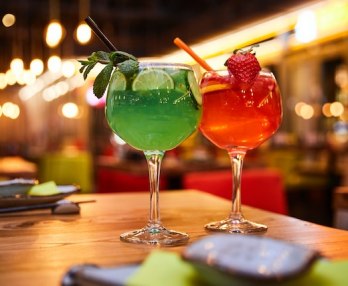 Croazieră de Revelion la miezul nopții cu băuturi alcoolice
