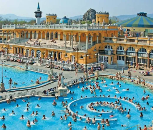 Вход в спа-центр Széchenyi Spa & Massage Therapy